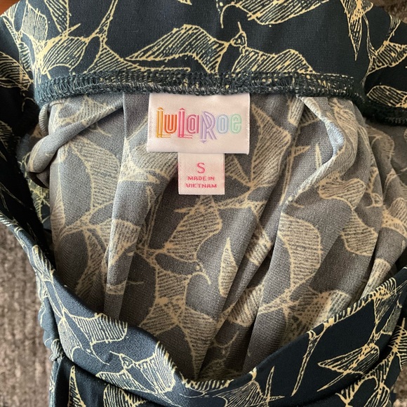 LuLaRoe Bird Print Madison Skirt - Picture 2 of 2